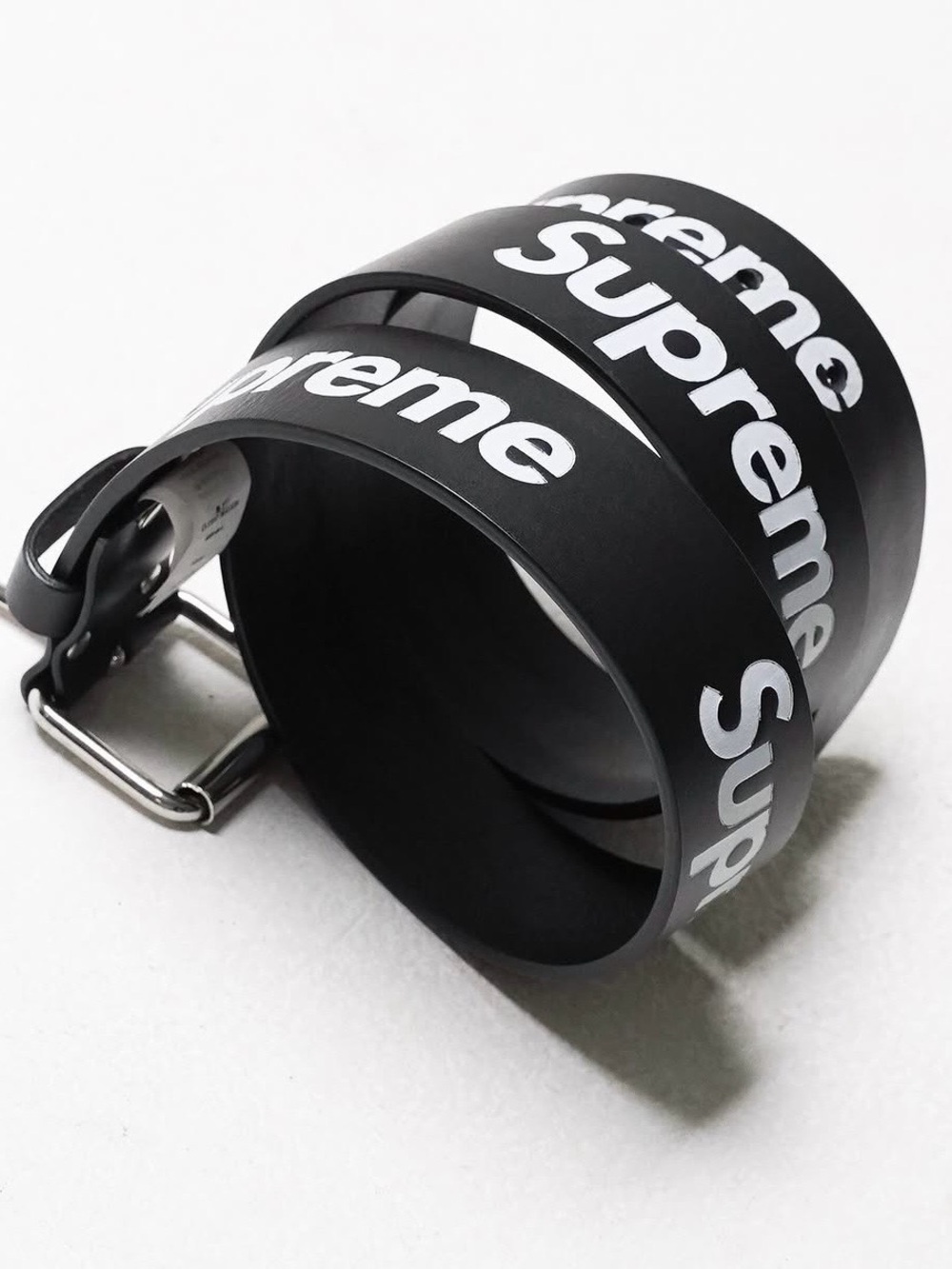 NWT Supreme Black and White Bold Logo Belt